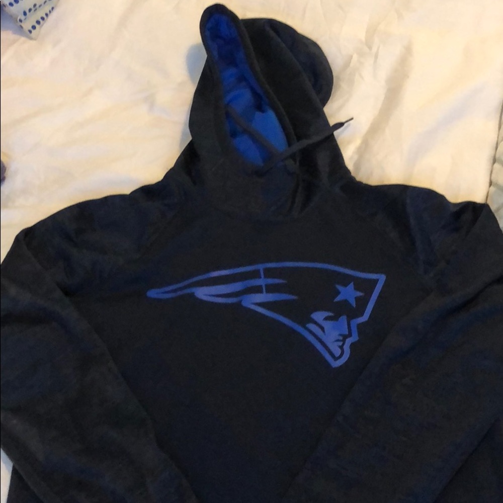Patriots slim fit hoodie with thumb holes